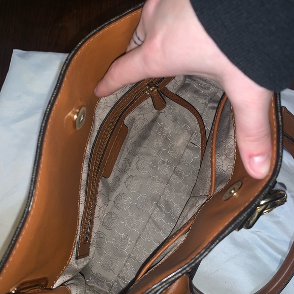 Medium Michael Kors Shoulder Bag - Picture 2 of 2